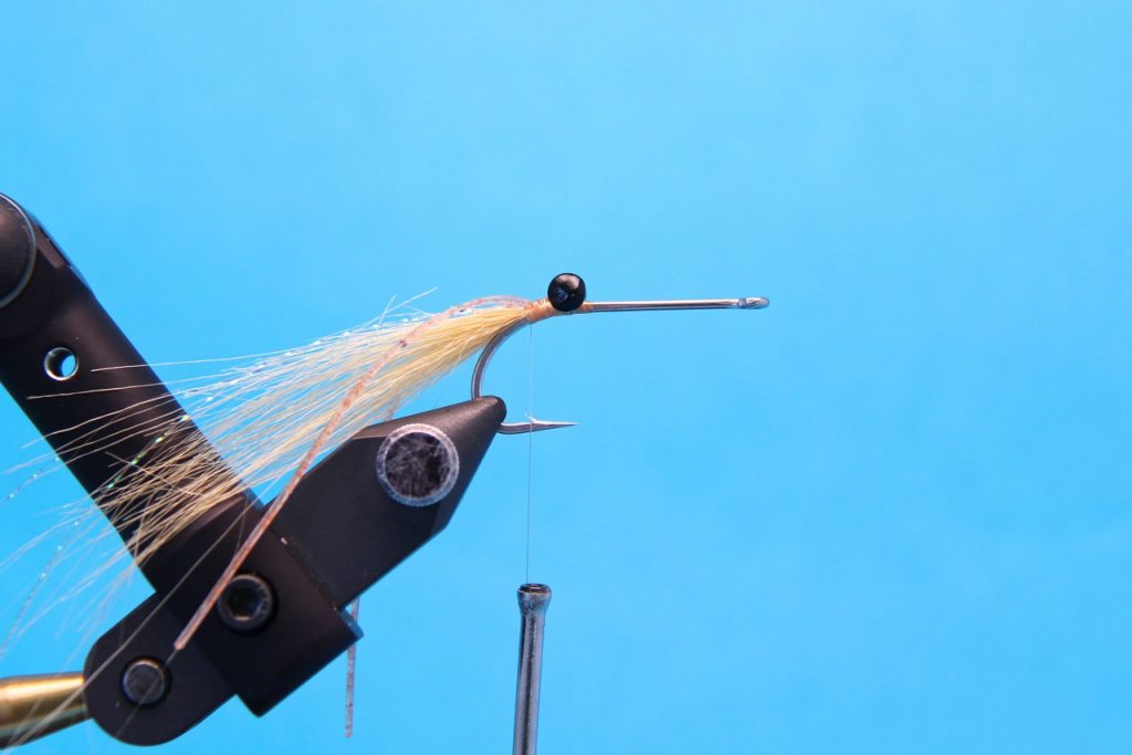 Tying the squimp fly - step 3