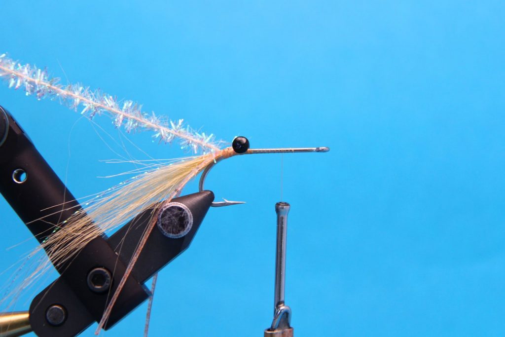 Tying the squimp fly - step 4