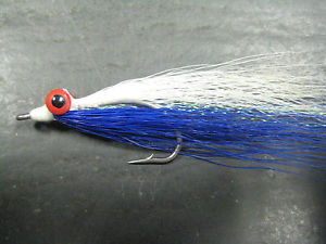Clouser minnow in blue and white bucktail