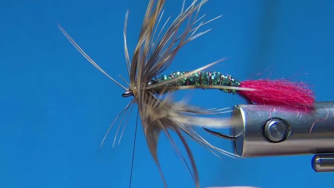 Red Tag Soft Hackle Bass Fly - Steps 13 & 14