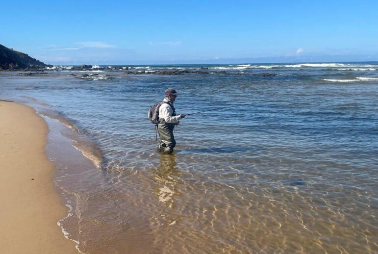 Wallabi Point - Jim Hyatt gets stuck into some serious fishing.